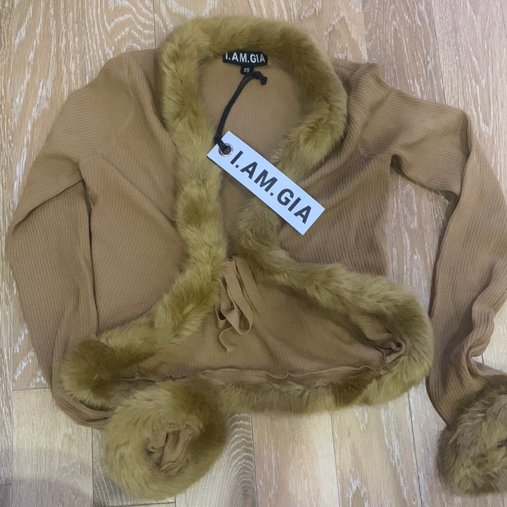 NWT I AM GIA tan top with faux fur trim